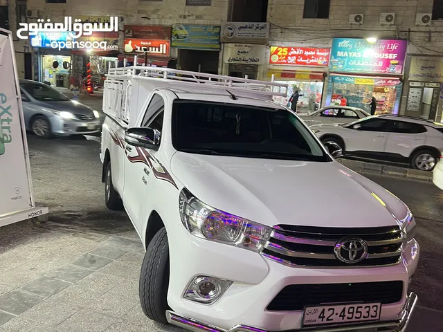 Used Toyota Hilux in Amman