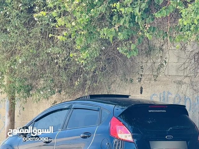 فورد فيستنا 2012 للبيع