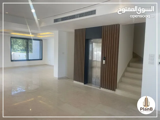 500m2 4 Bedrooms Villa for Sale in Amman Dabouq
