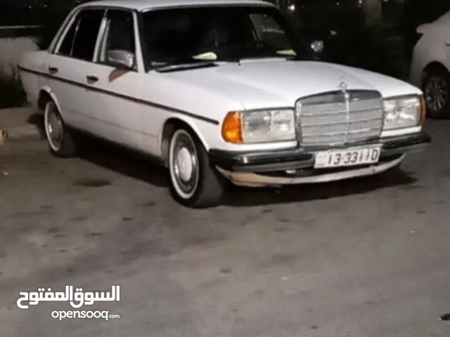 Mercedes Benz E-Class 1983 in Zarqa