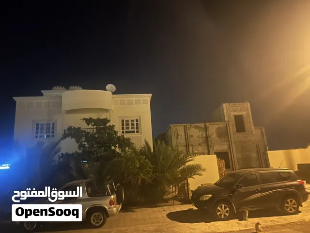 151 m2 3 Bedrooms Townhouse for Sale in Muscat Quriyat