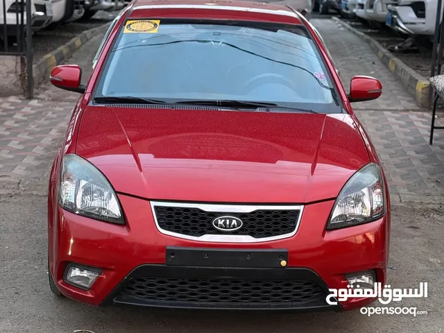 ابو حمزة العربثي لبيع السيارات الواردة والامريكية  العنوان الستين الشمالي جنب محطه الايمان