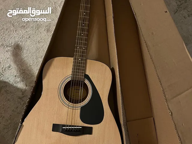 Yamaha guitar almost new