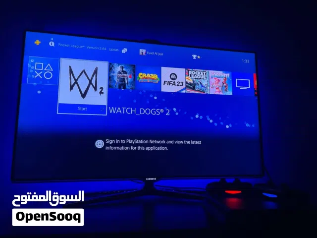 PS4 Slim 1TB 2 Controllers 3 Games