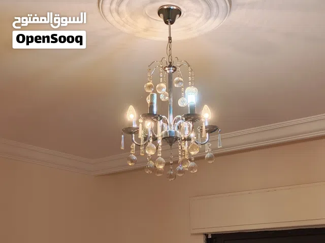 ثريات للبيع