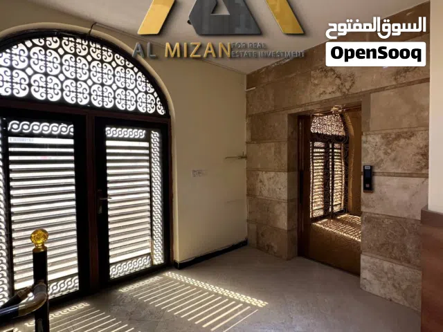 بناية حديثة للإيجار في البصرة-مناوي باشا 10 شقق بمساحات مختلفة