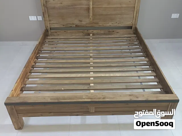 bed with out mattress