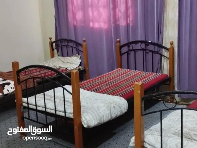 200 m2 2 Bedrooms Townhouse for Rent in Al Sharqiya Ja'alan Bani Bu Ali