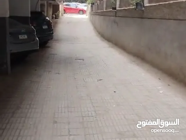 جراج للبيع