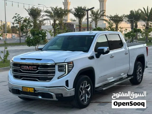 2022 GMC Sierra 1500 SLT