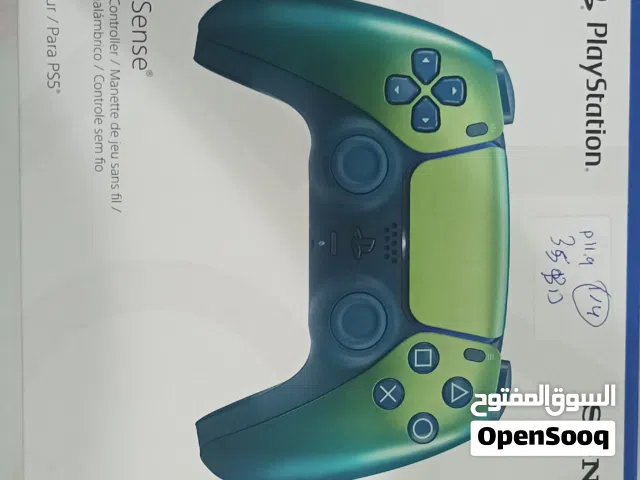 كنتىولر بلاي ستيشن جدد و نظيف و غير مستخدم