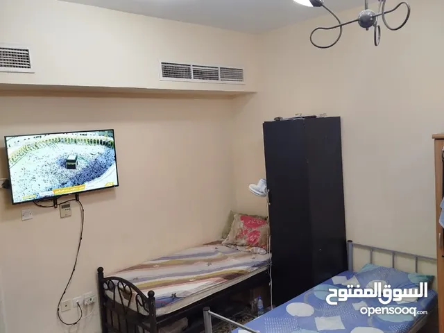 سكن شباب موظف عجمان منطقة البستان شارع سوق الذهب قريب من اللولو هايبر ماركت ومحطة باص تيشن المصلي وا