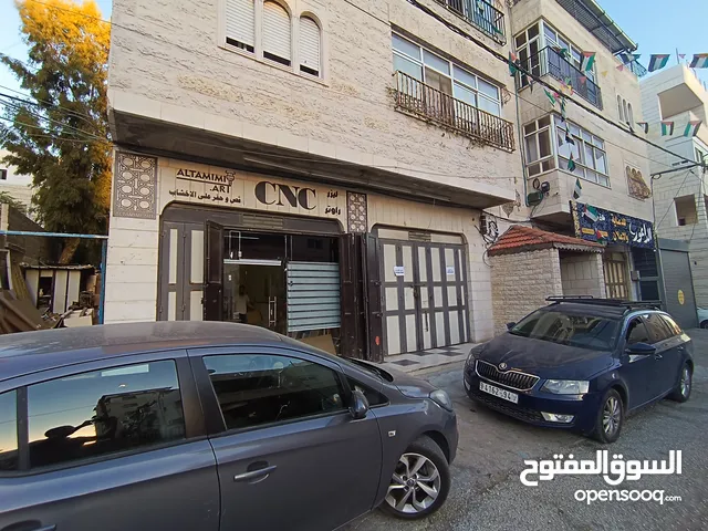 محل للإيجار بمساحة 36 كم في منطقة حيوية - مفرق أبو الحلاوة، الخليل