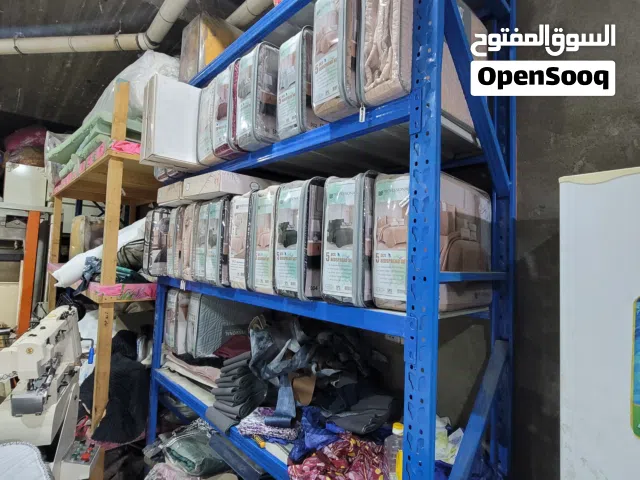 رفوف للبيع