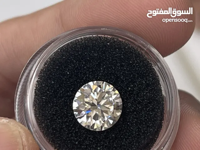 الماس اصلي مصنوع من مختبر طبعا مع شهادة وقمتها 30 فقط وكميه محدوده