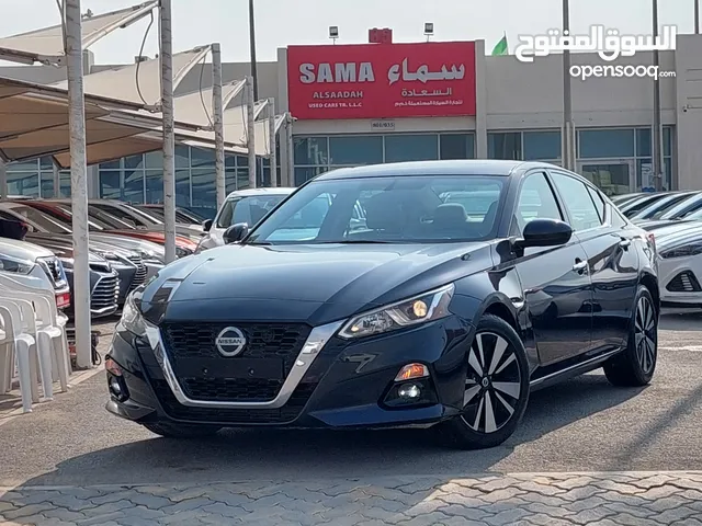 Nissan Altima SV in Sharjah