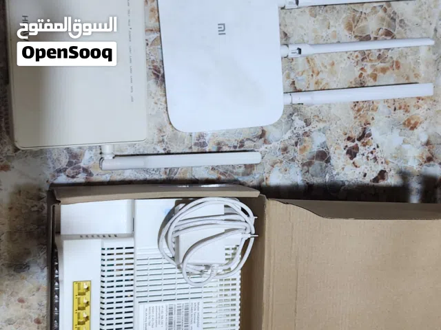 3 راوترات 2 هواوي واحد شاومي