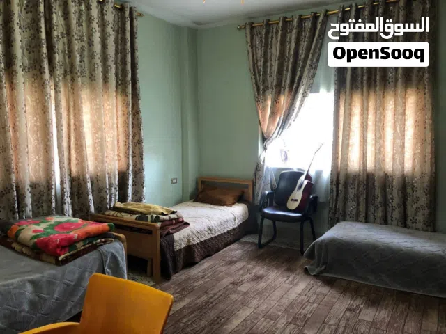 منزل: طابق شبه ارضي للبيع
