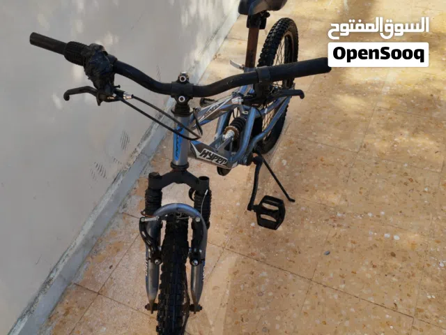 بسكليت hyper للبيع