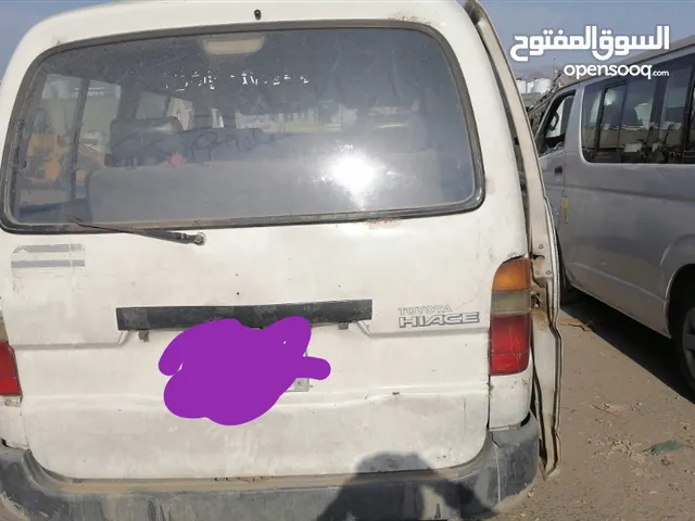 Toyota Hiace 2000 in Ad Dali'