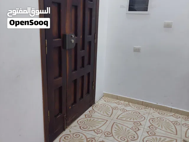 منزل إيجار بجانب ميناء طرابلس