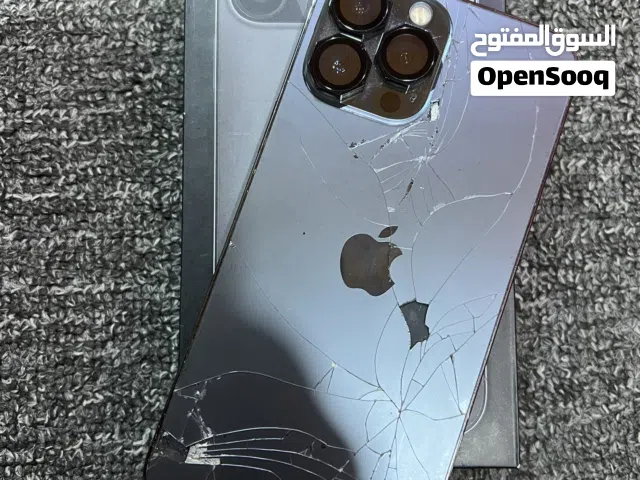 ايفون 13برو ماكس مبدل شاشه وبطاريه ولكامره الواسعا واكفه كامل ملحقات وضهر مكسور ذاكره 256البصره
