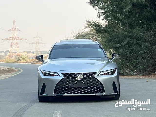 Lexus is300 2023
