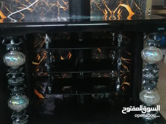 طاولة شاشة