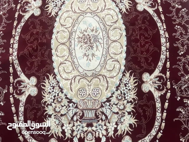 Large Persian-Style Burgundy Rug – Excellent Condition سجادة ستايل فارسي أنيقة بلون خمري برغندي