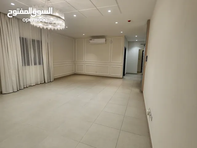 شقه نصف فرش دور كامل في خليج توبلي