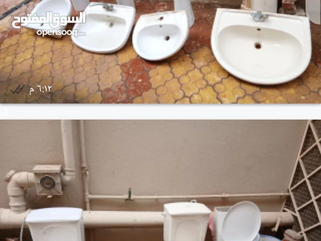 للبيع احواض وقعدات حمام وبديه مستعمل استعمال جيد بحالة جيدة جدا