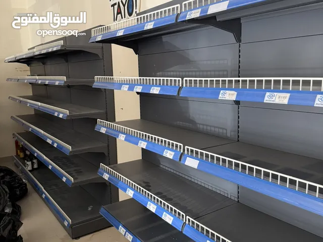 رفوف راقيه للمحلات و سستم محاسبه متكامل و مكينة كوفي shelves