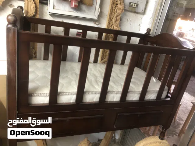 تخت بيبي خشب سويد صولد نخب اول مكفول