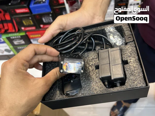 مصباح سيارات تركيب على الشبك الأمامي جديد عالي الجودة لإضاءة المركبات بأسلوب احترافي