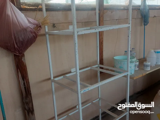 للبيع ستاند حديد للقفاصه الحجم الوسط