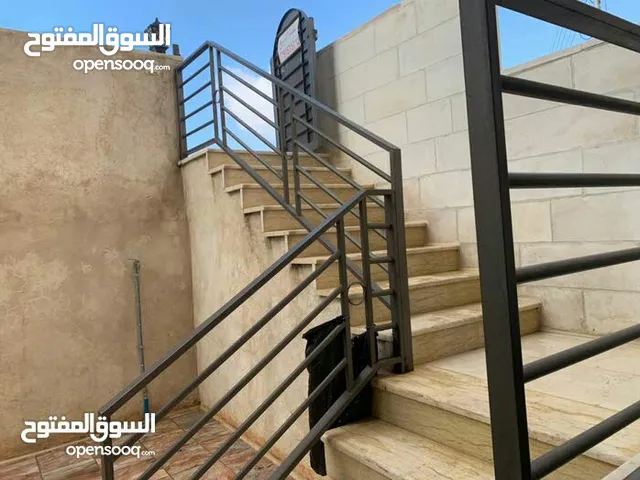 160m2 3 Bedrooms Apartments for Sale in Amman Al Muqabalain