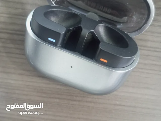 للبيع سماعة Samsung Galaxy Buds 3 – حالة ممتازة جدًا السماعة أصلية 100% من شركة سامسونج نفسها.