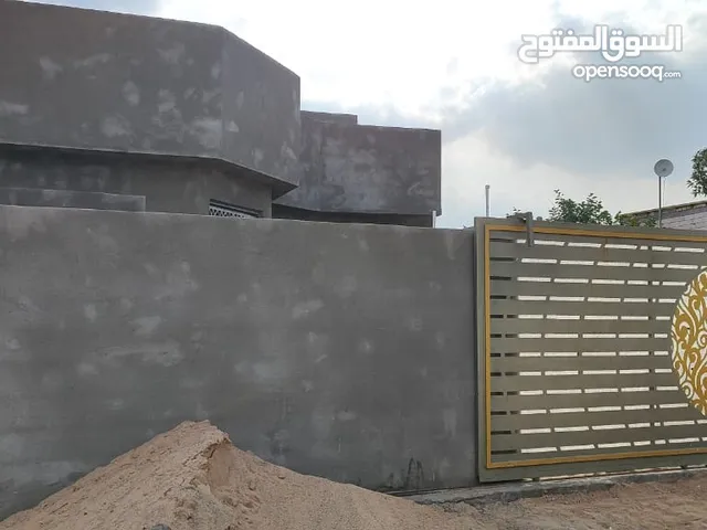 200 m2 4 Bedrooms Townhouse for Sale in Basra Al-Jazzera