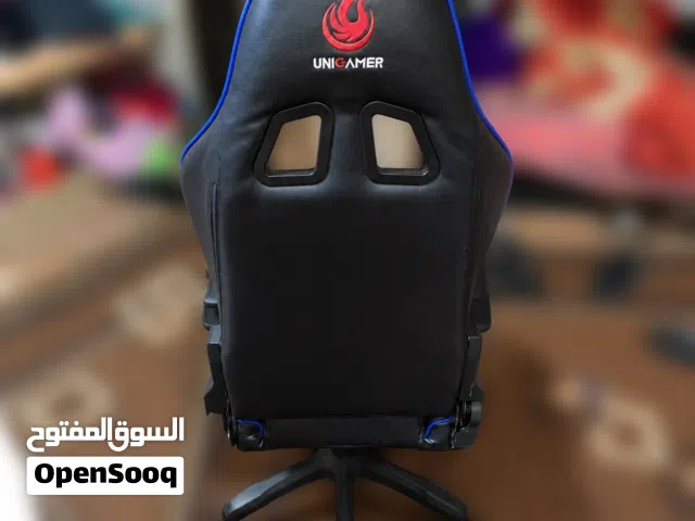 كرسي جيمنج من شركه Uny gamer باللون الاسود والازرق نوعيه ممتازه واستعمال خفيف شوي ونوعية ممتازه