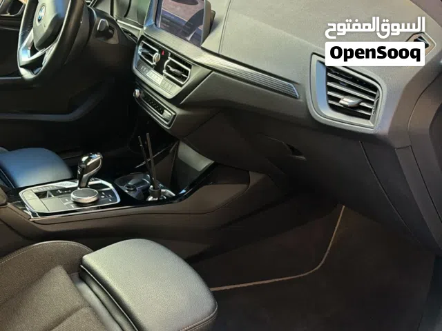 2021, بي ام دبليو, الفئة 2, Standard