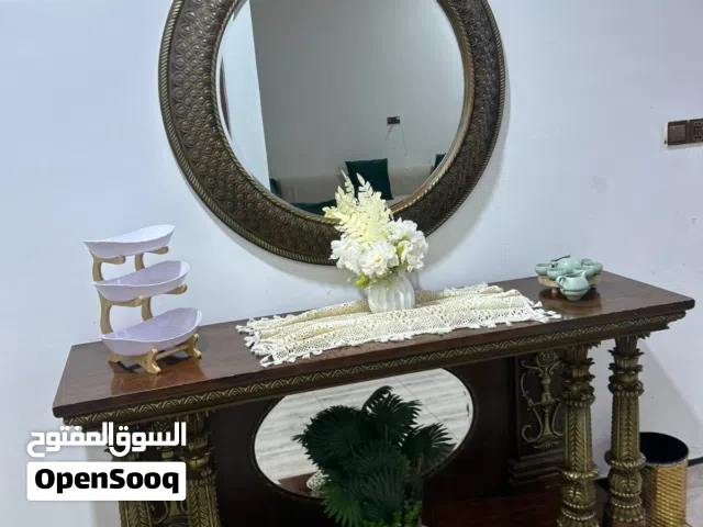 ميز مرايه خشبي