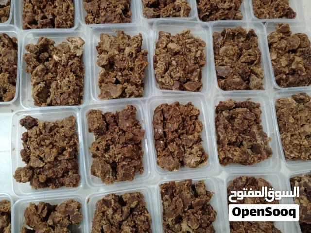 سكر أحمر عماني إنتاج ولاية بهلاء