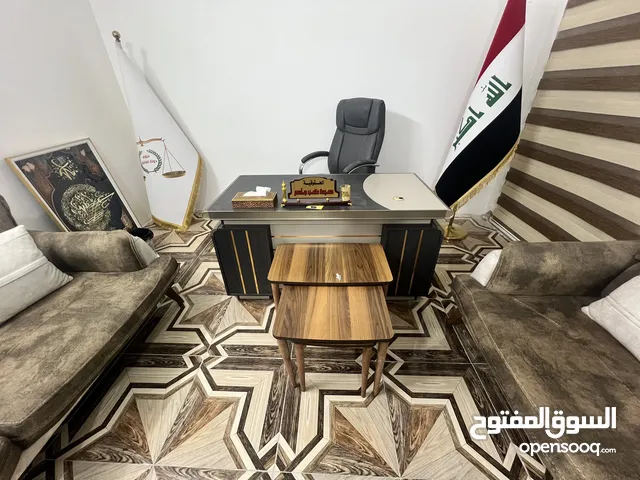 مكتب هو ملحقاته