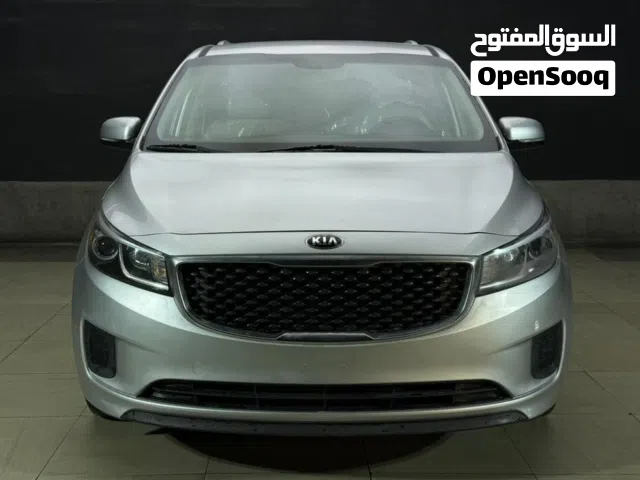 Used Kia Sedona in Dubai