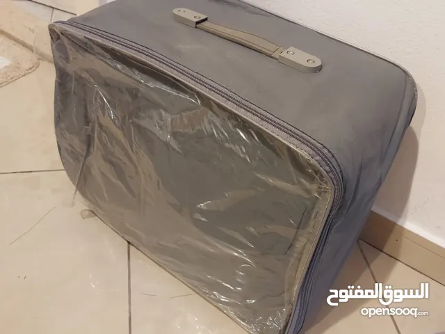 Heavy-Duty Vehicle Cover – Excellent Condition – Great for Storage or Protection