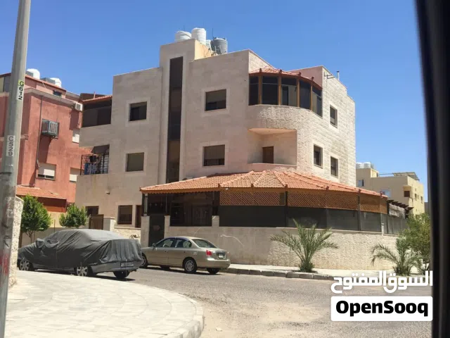 شقق مفروشة 3 غرف نوم وصالة ومطبخ وحمامين وغرفتين العقبة العاشرة