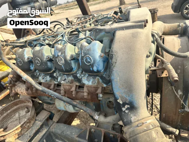محرك 8 سلندر البي