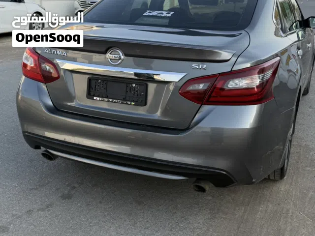 نيسان التيما 2017 رمادي سيارة صالون سيدان مستعملة بحالة ممتازة