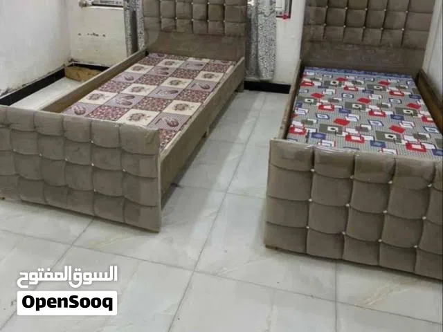 جرابي نفر واحد موديلات كلش حلوه وانيقه متوفر جميع الالوان حسب الطلب الاسعار مختلفه متوفربعد موديلات