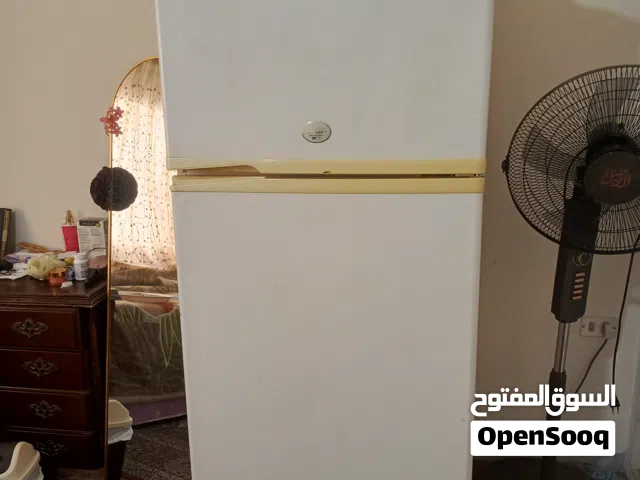 ثلاجة 400 لتر او اكثر